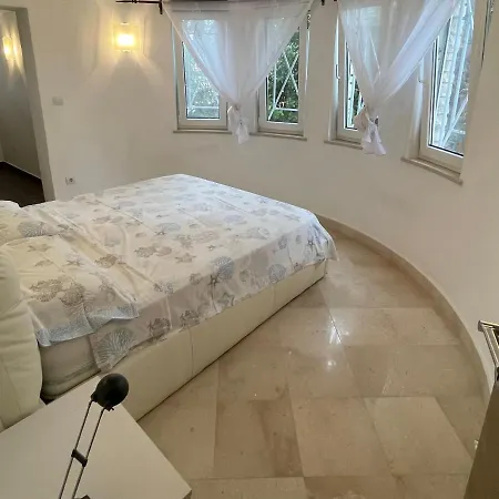 Villa Cube Premantura Extérieur photo
